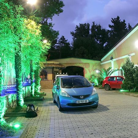 Eleon Hotel Kutaisi Exterior photo