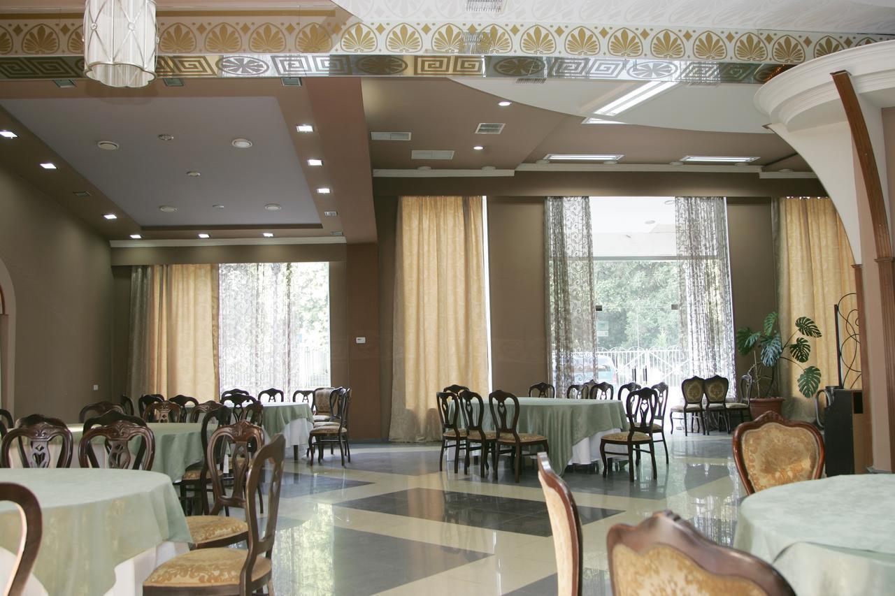 Eleon Hotel Kutaisi Exterior photo