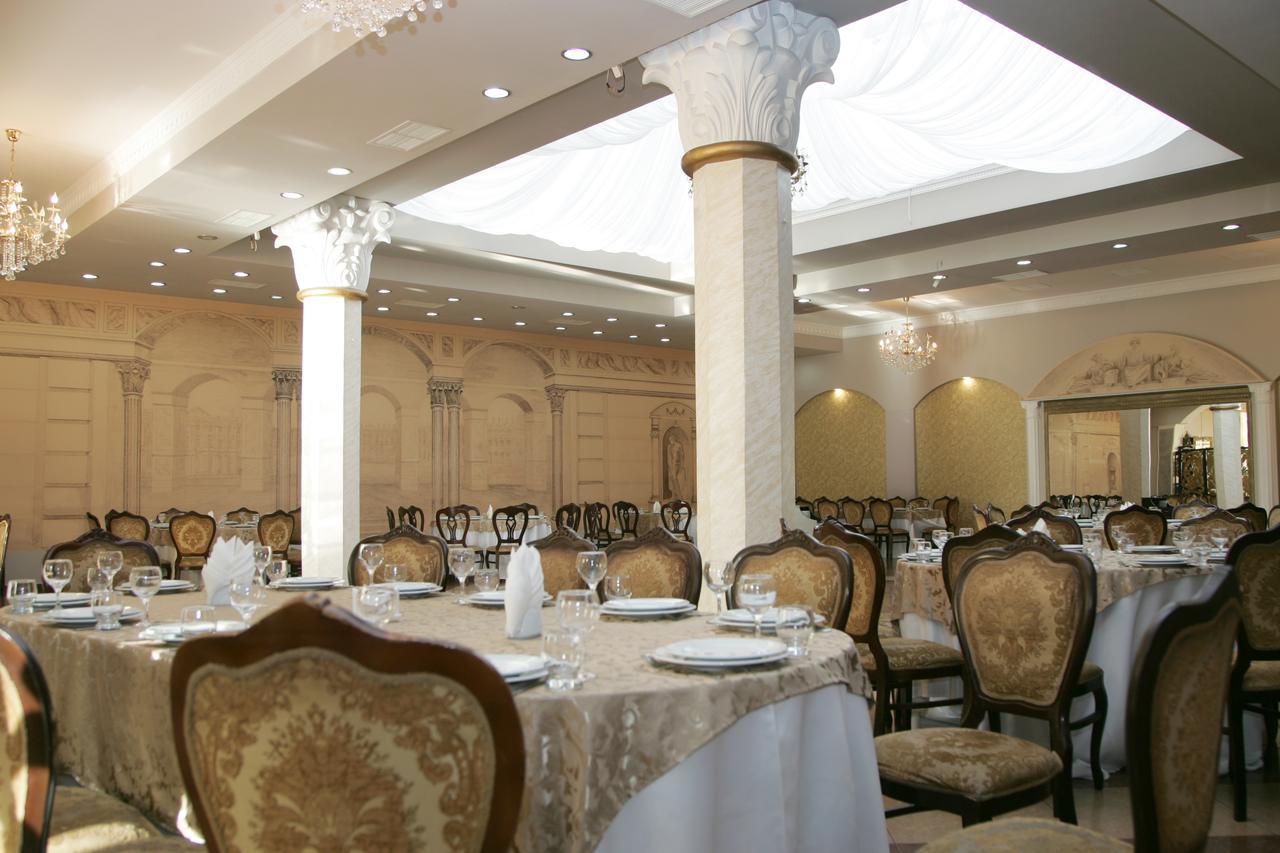 Eleon Hotel Kutaisi Exterior photo