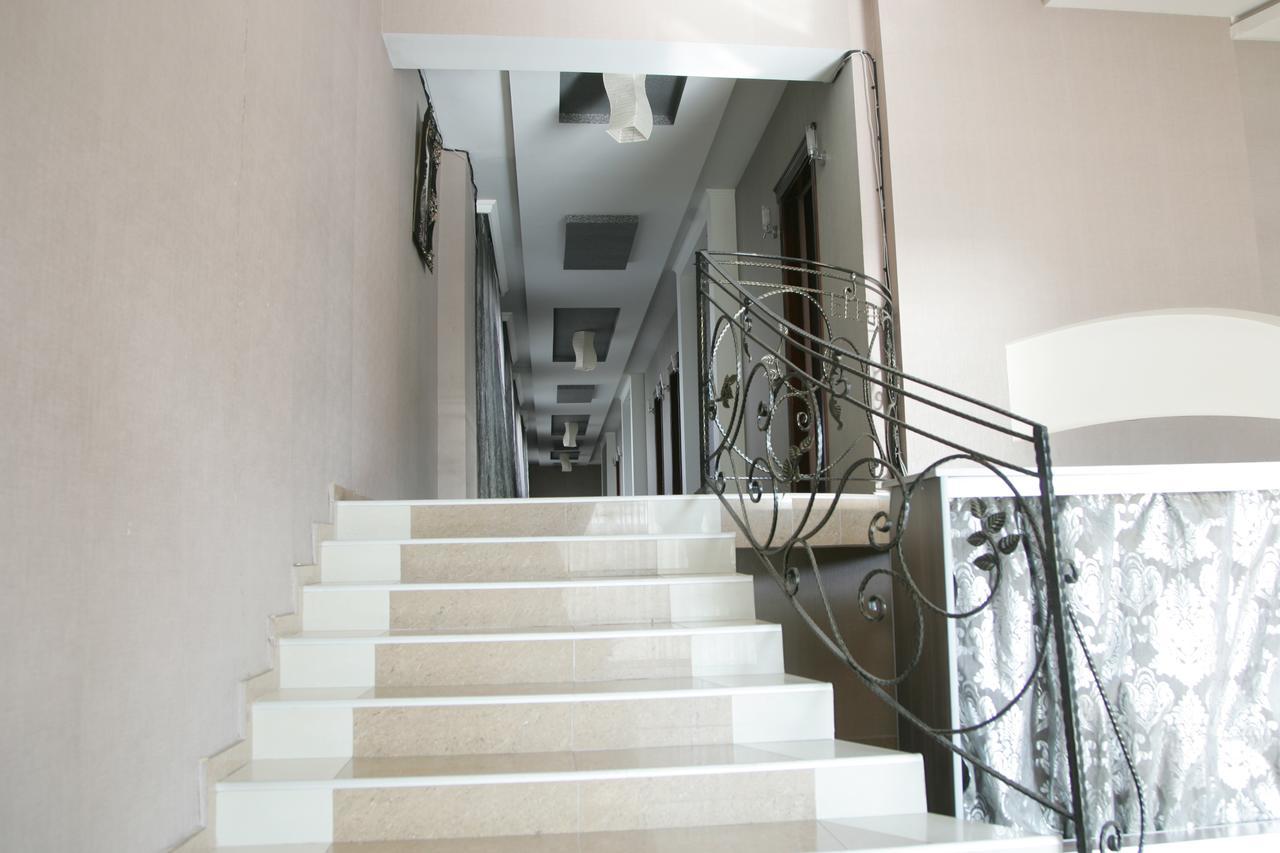 Eleon Hotel Kutaisi Exterior photo